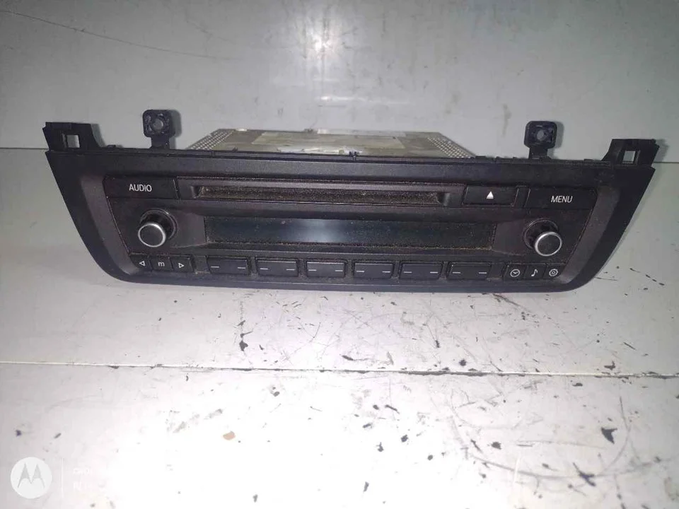 Foto de SISTEMA AUDIO / RADIO CD BMW SERIE 1 BERLINA 5P (F20) 2.0 Turbodiesel (116 CV / 85 KW) referencia 923648901