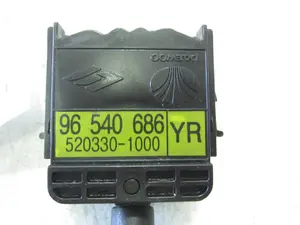 Foto de MANDO LIMPIA DAEWOO KALOS 1.2 CAT (72 CV / 53 KW) referencia 96540686 foto 2