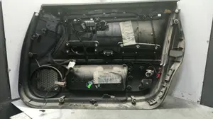 Foto de GUARNECIDO PUERTA DELANTERA IZQUIERDA AUDI A4 AVANT (8E) 3.0 V6 24V TDI (233 CV / 171 KW) referencia 8E1867105B foto 2