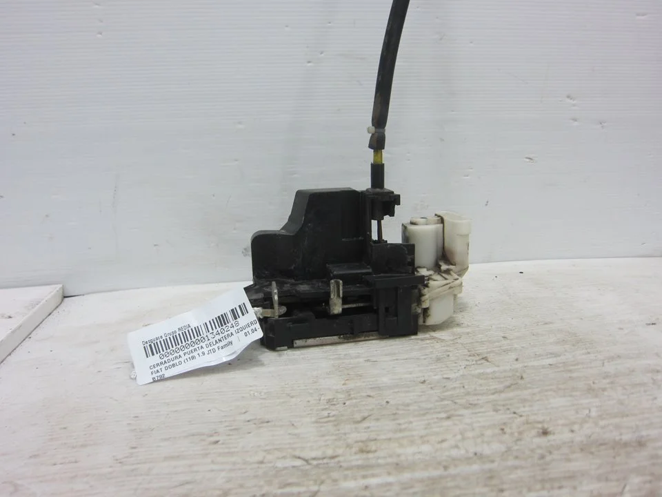 Foto de CERRADURA PUERTA DELANTERA IZQUIERDA FIAT I DOBLÒ (119) 1.9 JTD CAT (101 CV / 74 KW) referencia B792