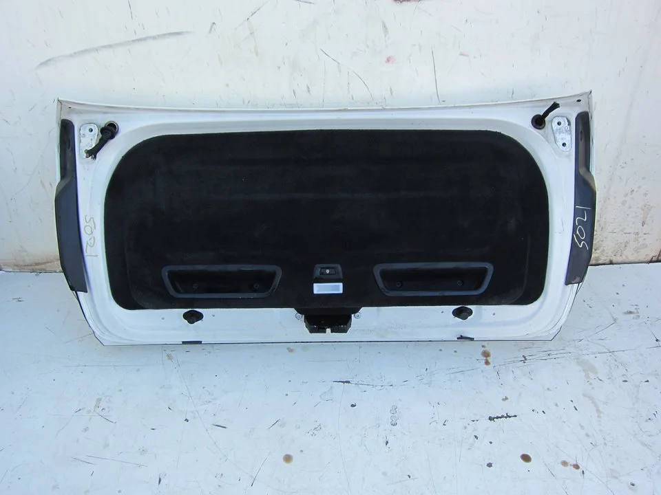 Foto de GUARNECIDO PORTON TRASERO BMW SERIE 5 GRAN TURISMO (F07) 3.0 24V Turbo (306 CV / 225 KW)