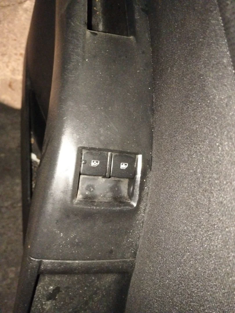 Foto de MANDO ELEVALUNAS DELANTERO IZQUIERDO OPEL MERIVA B