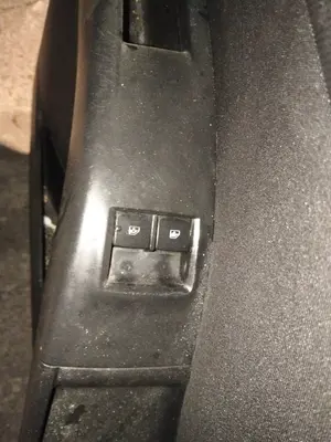 Foto de MANDO ELEVALUNAS DELANTERO IZQUIERDO OPEL MERIVA B