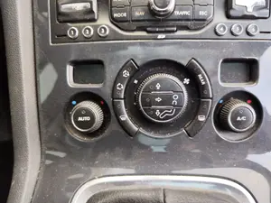 Foto de MANDO CALEFACCION / AIRE ACONDICIONADO PEUGEOT 5008 1.6 HDi FAP CAT (9HZ / DV6TED4) (109 CV / 80 KW)
