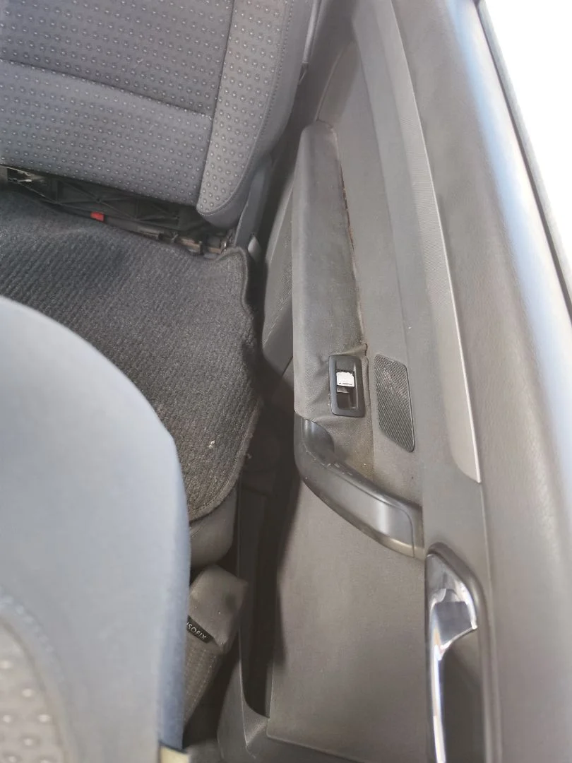 Foto de ELEVALUNAS TRASERO IZQUIERDO VOLKSWAGEN TOURAN (1T1) 1.9 TDI (105 CV / 77 KW)