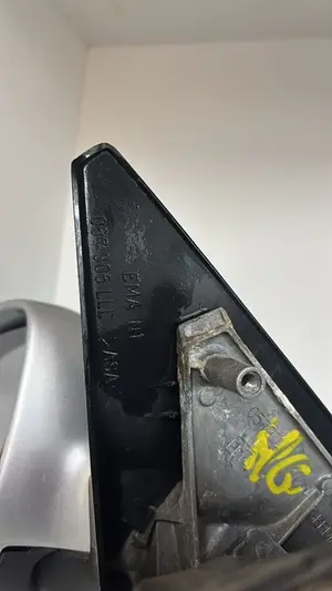 Foto de RETROVISOR IZQUIERDO VOLKSWAGEN POLO III (6N1) referencia 057305LLL foto 1