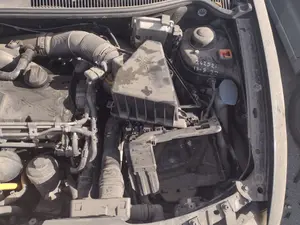 Foto de CAJA RELES / FUSIBLES SEAT IBIZA (6L1) 1.9 TDI (101 CV / 74 KW)