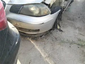 Foto de PARAGOLPES DELANTERO SEAT IBIZA (6L1) 1.9 SDI (64 CV / 47 KW)