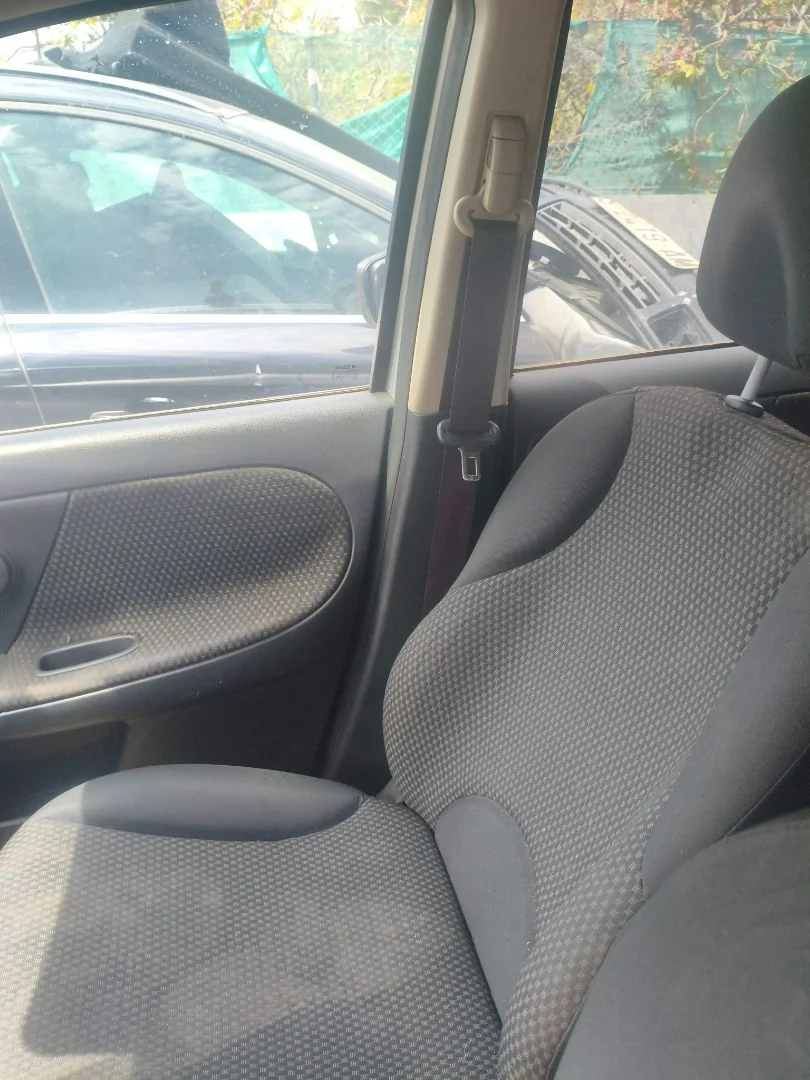 Foto de CINTURON SEGURIDAD DELANTERO DERECHO NISSAN NOTE (E11E) 1.4 CAT (88 CV / 65 KW) referencia 86884BH10A