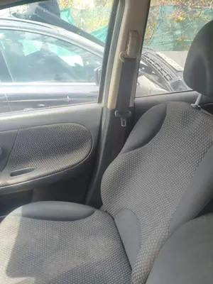 Foto de CINTURON SEGURIDAD DELANTERO DERECHO NISSAN NOTE (E11E) 1.4 CAT (88 CV / 65 KW) referencia 86884BH10A