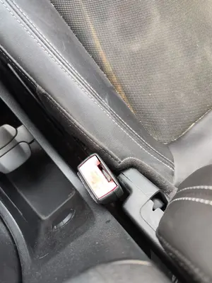 Foto de PRETENSOR AIRBAG DERECHO CHEVROLET CRUZE 2.0 Diesel CAT (163 CV / 120 KW)
