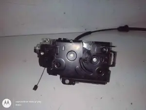 Foto de CERRADURA PUERTA TRASERA IZQUIERDA SEAT IBIZA (6L1) 1.4 TDI (80 CV / 59 KW) referencia 45AGY3B4839015AG foto 5