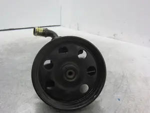 Foto de BOMBA DIRECCION FORD FOCUS BERLINA (CAP) referencia 4AB1603 foto 5