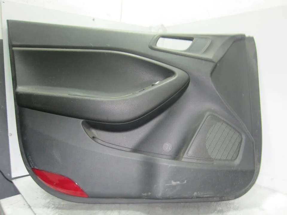 Foto de GUARNECIDO PUERTA DELANTERA IZQUIERDA HYUNDAI I20 (GB) 1.2 16V CAT (84 CV / 62 KW) referencia 82310C8010
