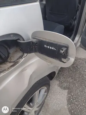 Foto de TAPA EXTERIOR COMBUSTIBLE FORD S-MAX (CA1) 2.0 TDCi CAT (140 CV / 103 KW) foto 2