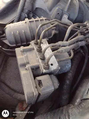 Foto de ABS BMW SERIE 5 BERLINA (E60) 3.0 Turbodiesel CAT (218 CV / 160 KW) referencia 0265234031