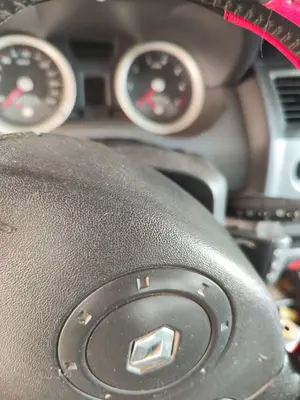 Foto de CUADRO INSTRUMENTOS RENAULT MEGANE II BERLINA 5P 1.6 CAT (113 CV / 83 KW)