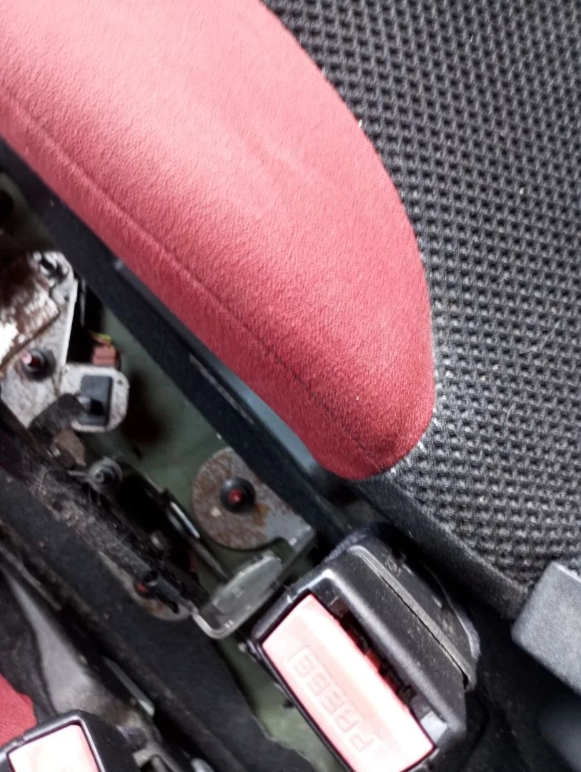 Foto de PRETENSOR AIRBAG DERECHO CITROEN C2 1.4 (73 CV / 54 KW)