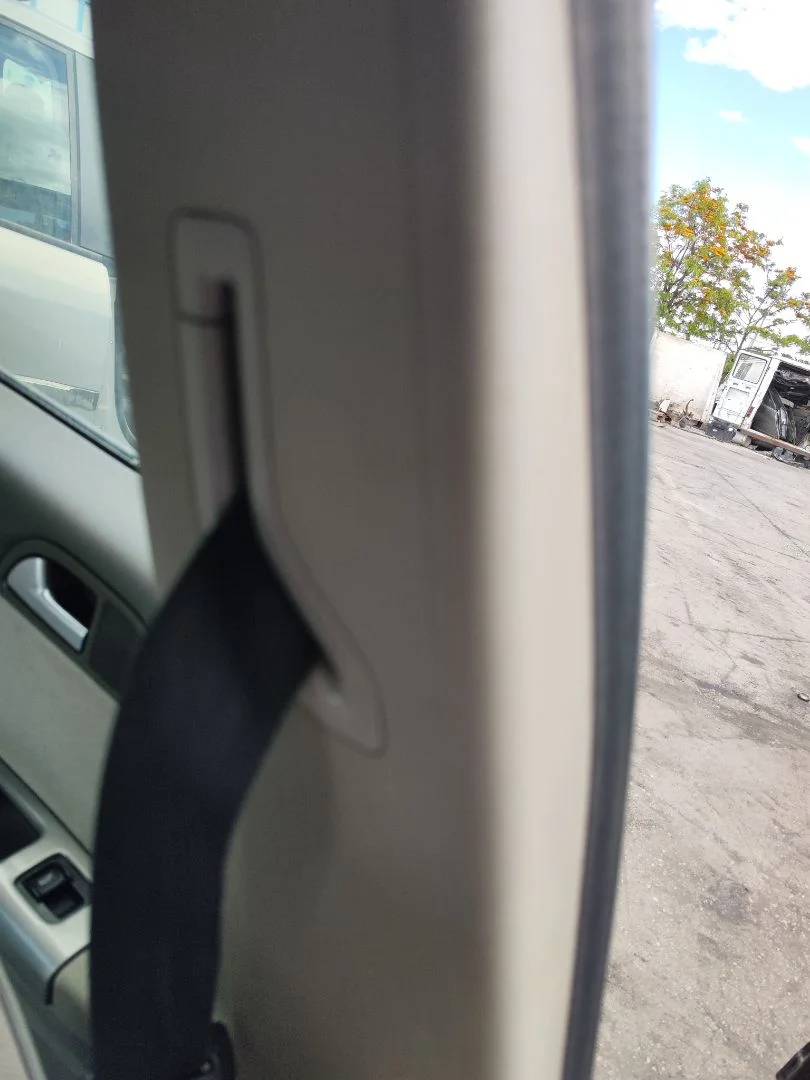 Foto de CINTURON SEGURIDAD DELANTERO IZQUIERDO VOLVO V50 FAMILIAR 2.0 Diesel CAT (136 CV / 100 KW) referencia 31320494