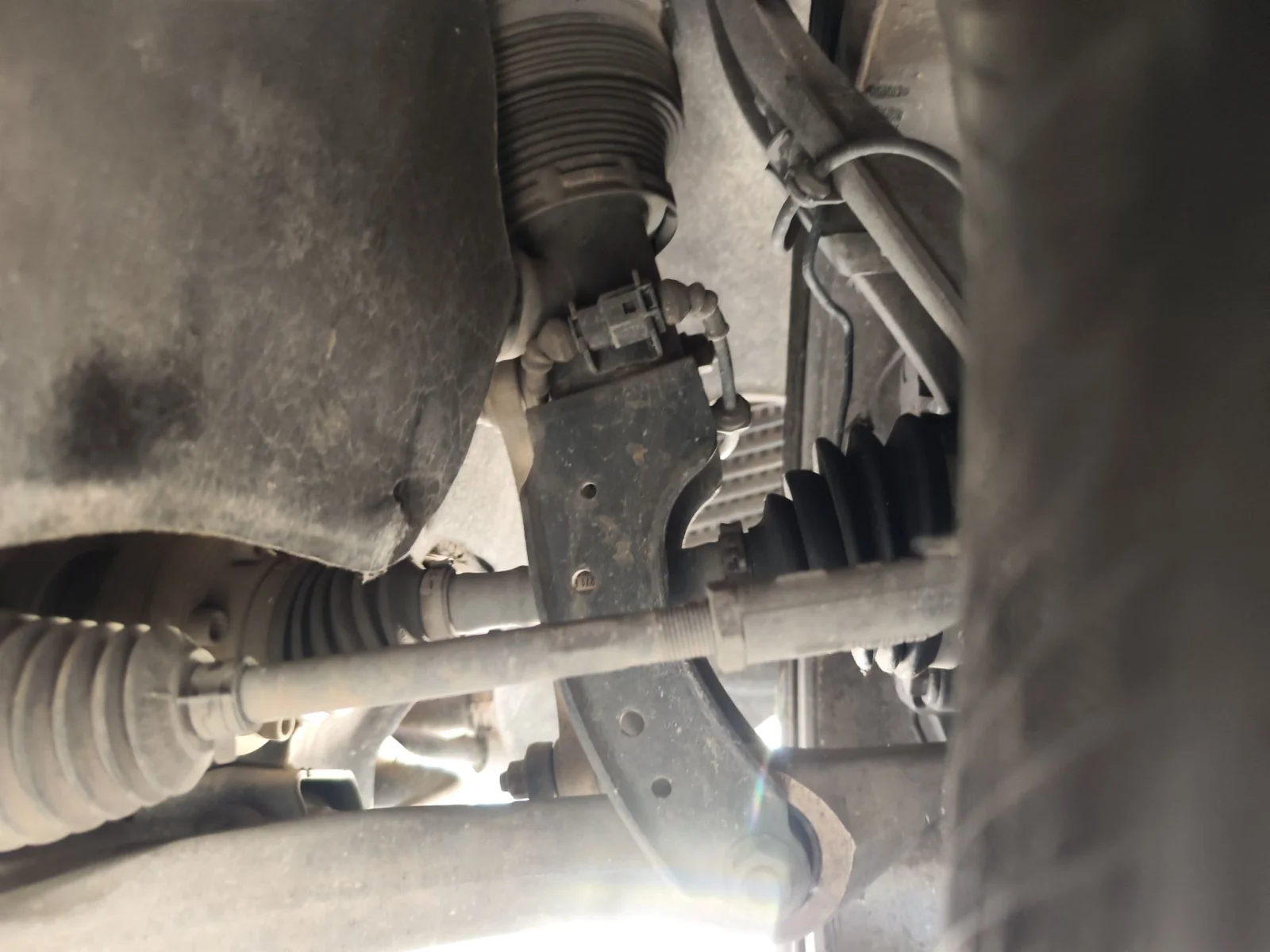 Foto de BIELETA ESTABILIZADORA DELANTERA DERECHA AUDI Q7 (4L) 3.0 V6 24V TDI (233 CV / 171 KW) referencia 7L0411317