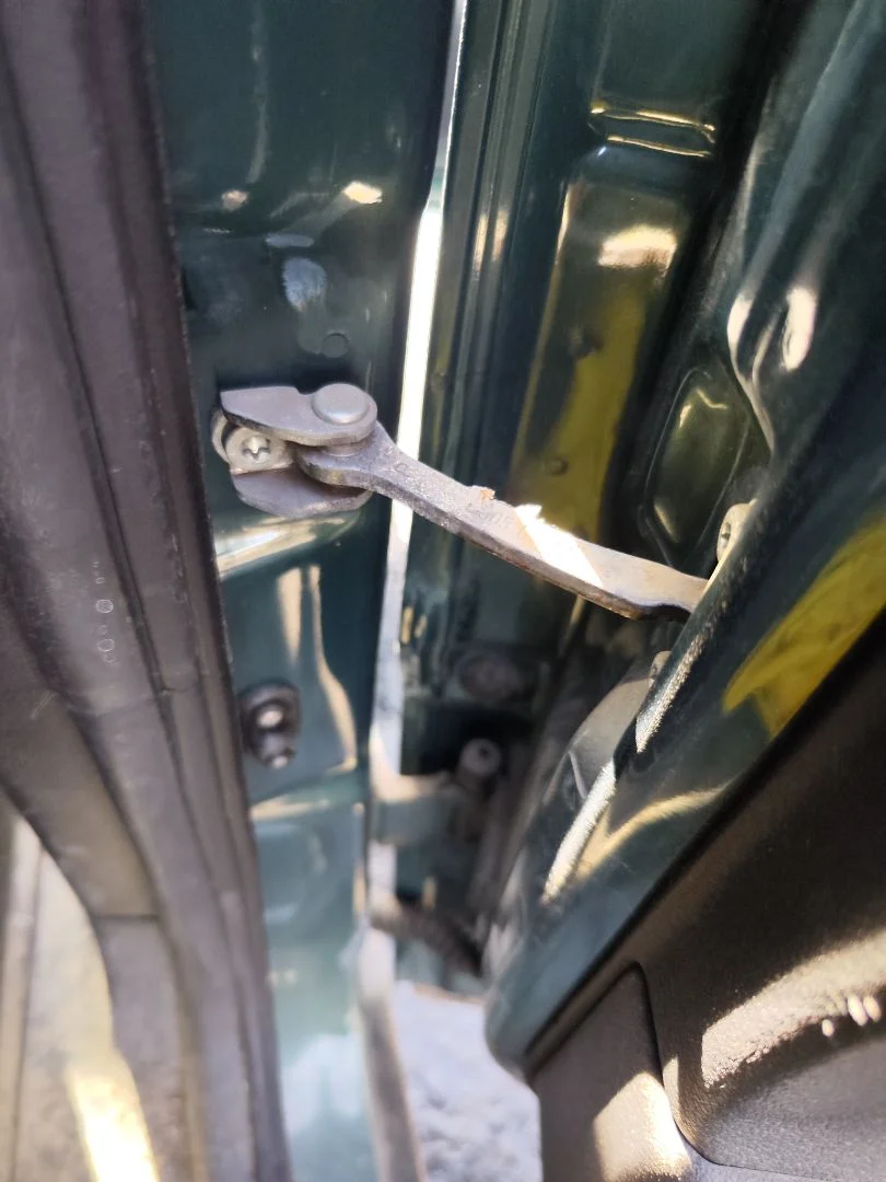 Foto de RETENEDOR PUERTA OPEL ZAFIRA A 2.0 DTI (101 CV / 74 KW) referencia 24434088