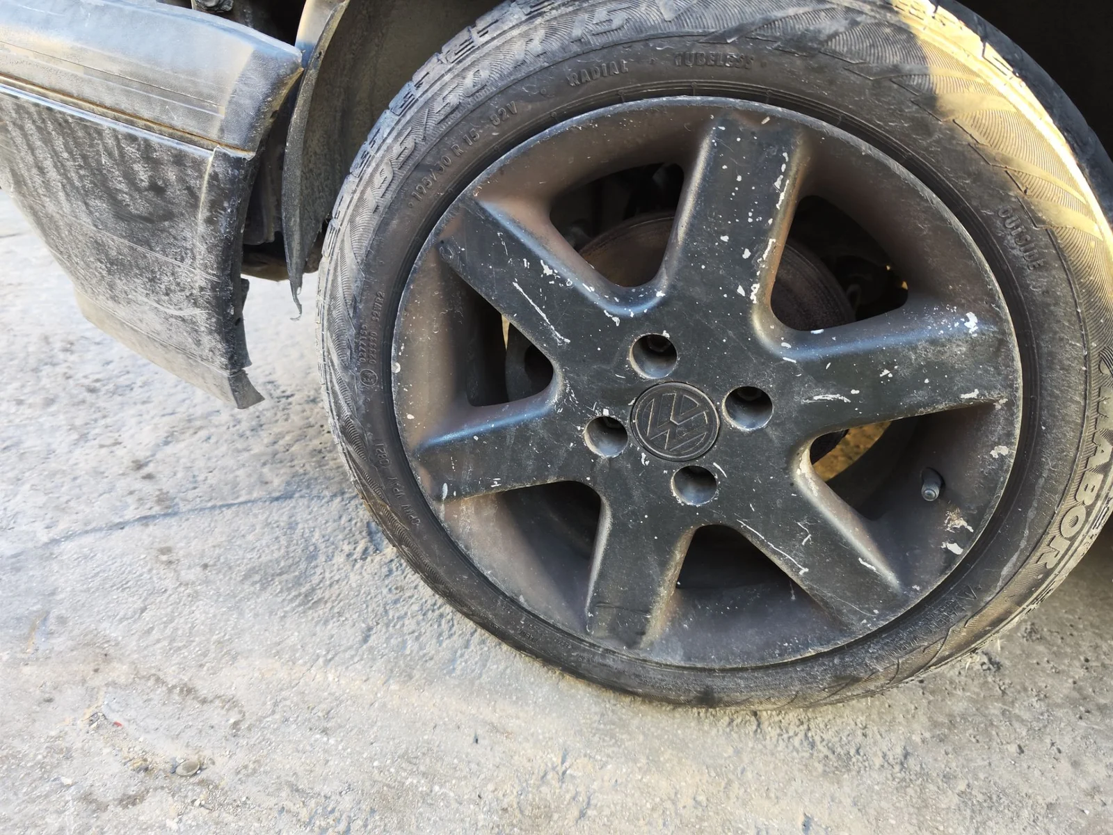 Foto de LLANTA VOLKSWAGEN GOLF III (1H1)(11.1991) 1.9 TDI (110 CV / 81 KW)