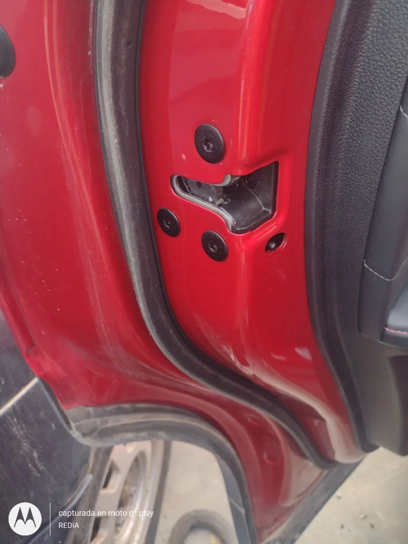 Foto de CERRADURA PUERTA TRASERA IZQUIERDA MG HS 1.5 Turbo (161 CV / 119 KW)