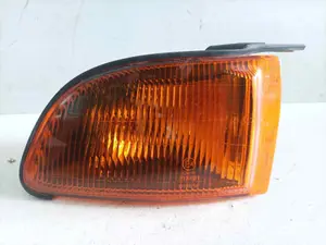 Foto de PILOTO DELANTERO DERECHO MITSUBISHI GALANT FAMILIAR (EA0) 2.5 V6 24V CAT (163 CV / 120 KW) referencia 0454365
