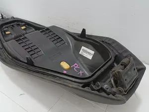 Foto de ASIENTO HONDA PCX 125 referencia 77200K97T000 foto 5