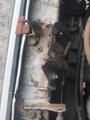Foto de CERRADURA CAPO CITROEN JUMPER FURGÓN 2.5 Diesel (86 CV / 63 KW) referencia 795053