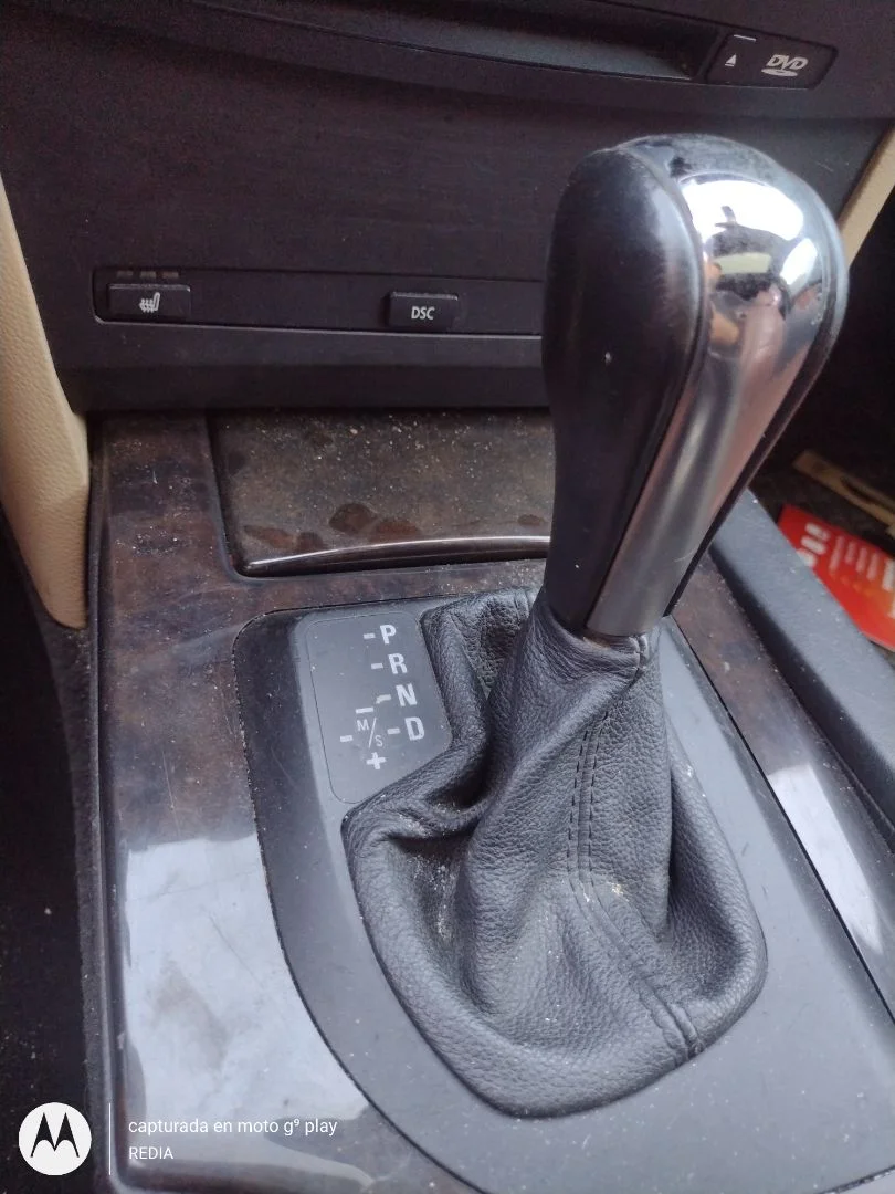 Foto de PALANCA CAMBIO BMW SERIE 5 BERLINA (E60) 3.0 Turbodiesel CAT (218 CV / 160 KW)