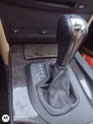 Foto de PALANCA CAMBIO BMW SERIE 5 BERLINA (E60) 3.0 Turbodiesel CAT (218 CV / 160 KW)