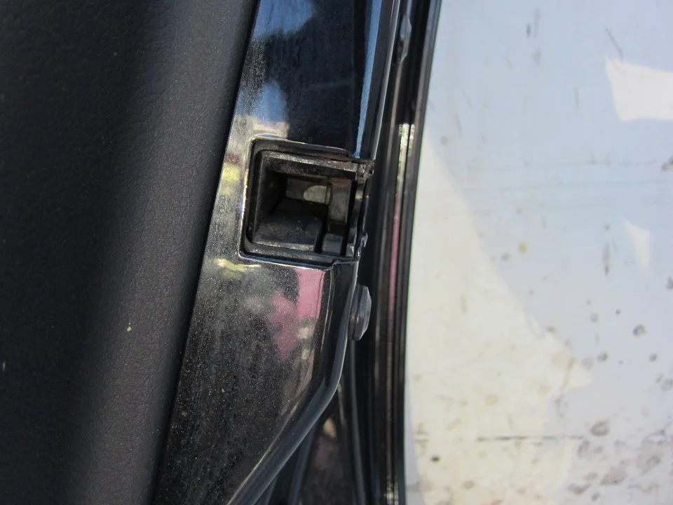 Foto de CERRADURA PUERTA DELANTERA DERECHA AUDI ALLROAD QUATTRO QUATTRO (4B5) 2.5 V6 24V TDI (180 CV / 132 KW)