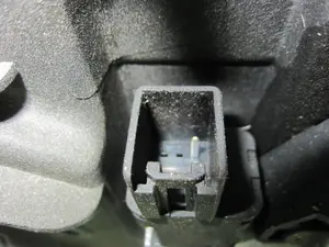 Foto de ELEVALUNAS TRASERO IZQUIERDO MAZDA 2 BERLINA (DY) 1.4 CAT (80 CV / 59 KW) referencia 3M71A045H23A foto 2
