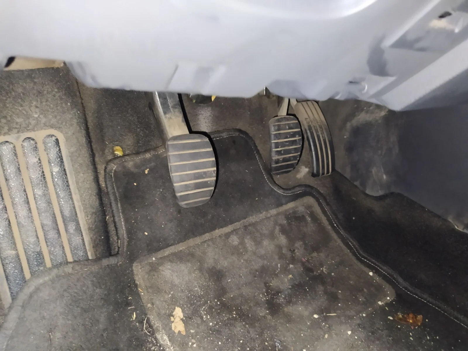 Foto de PEDAL ACELERADOR RENAULT MEGANE II CLASSIC BERLINA 1.6 16V (113 CV / 83 KW)
