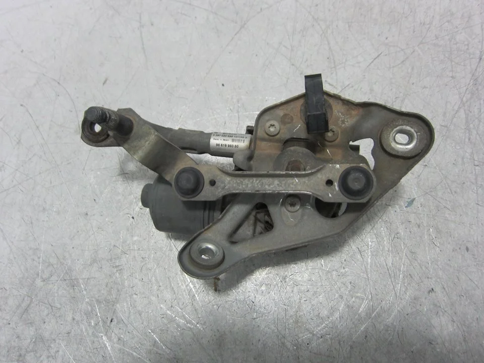 Foto de MOTOR LIMPIA DELANTERO PEUGEOT 407 COUPÉ 2.7 HDi FAP CAT (UHZ / DT17TED4) (204 CV / 150 KW) referencia 9661995980