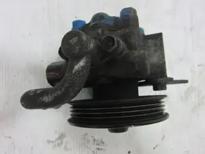 Foto de BOMBA DIRECCION CHEVROLET MATIZ (2004) 0.8 CAT (52 CV / 38 KW) foto 3