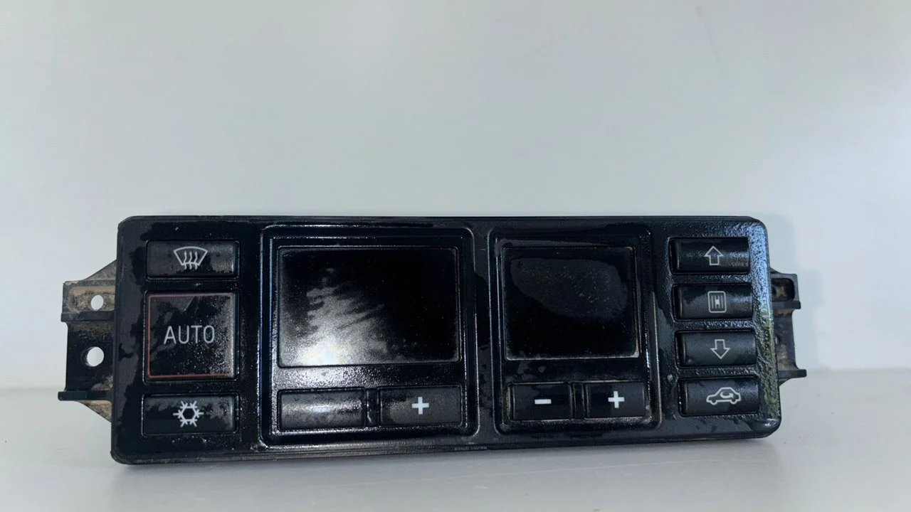Foto de MANDO CLIMATIZADOR AUDI A3 (8L) referencia 5HB 007 608-10
