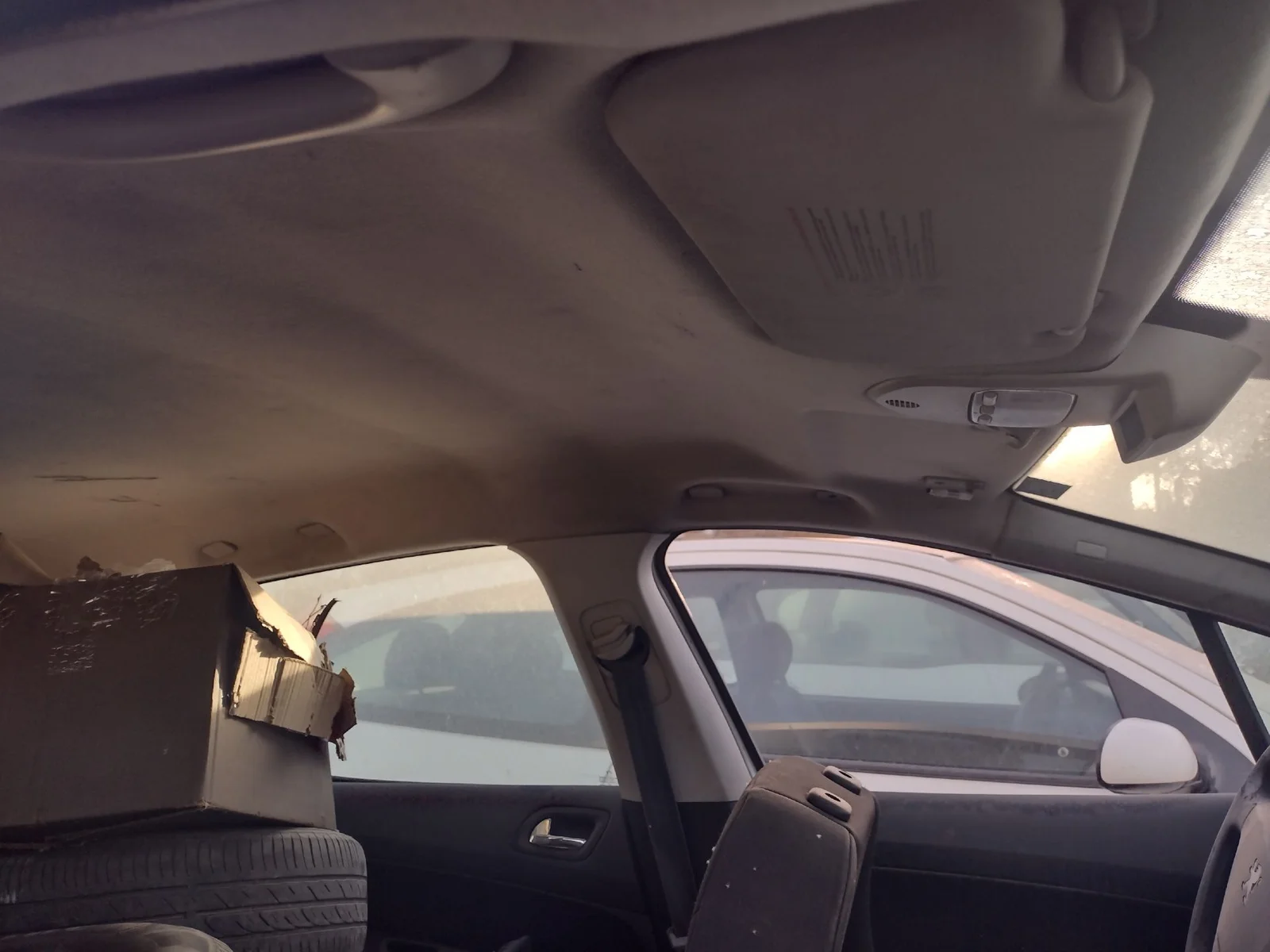 Foto de LUZ INTERIOR PEUGEOT 308 1.6 16V HDi FAP (92 CV / 68 KW) referencia 6362Q2