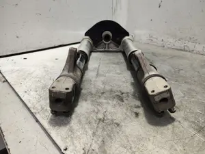 Foto de TIJA SUSPENSION DUCATI MONSTER 696 696 cm3 - 58.8 kW (80 CV / 59 KW) foto 4