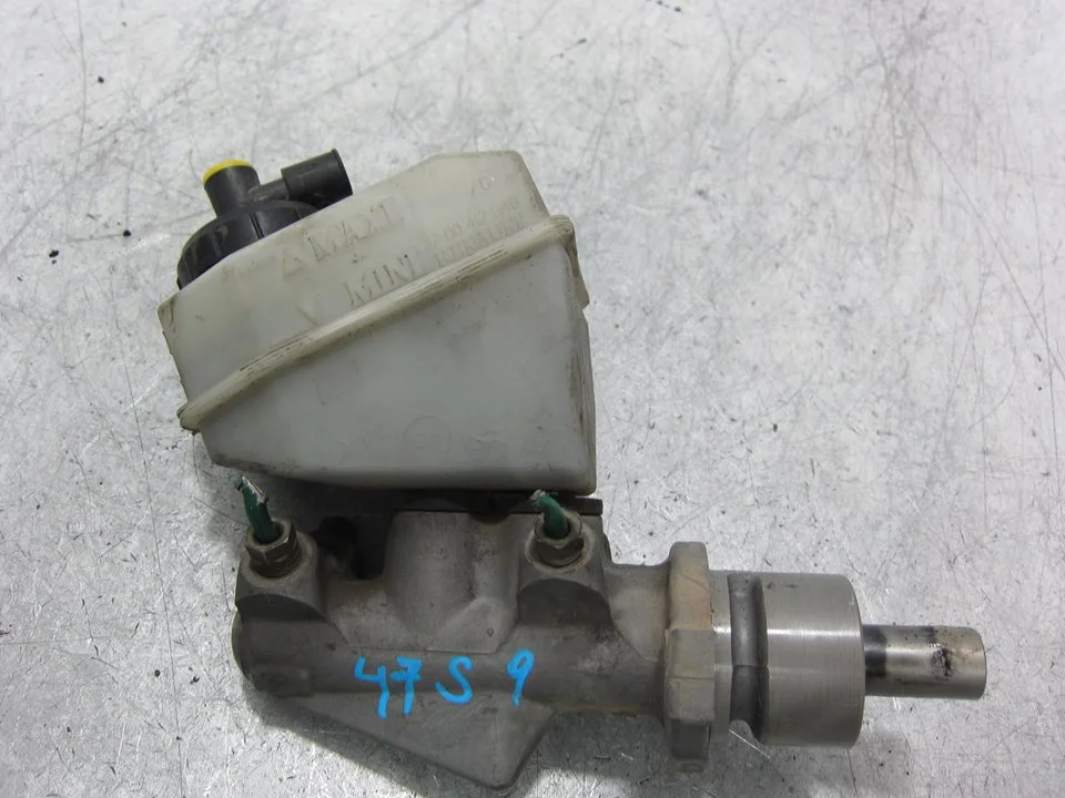 Foto de BOMBA FRENO RENAULT KANGOO I (F/KC0) 1.9 dTi Diesel (80 CV / 59 KW) referencia 7700417649