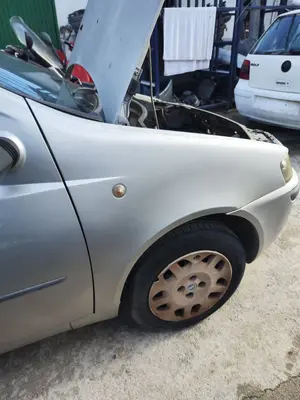 Foto de ALETA DELANTERA DERECHA FIAT II PUNTO (188) BERLINA 1.2 CAT (60 CV / 44 KW) referencia 0046525314