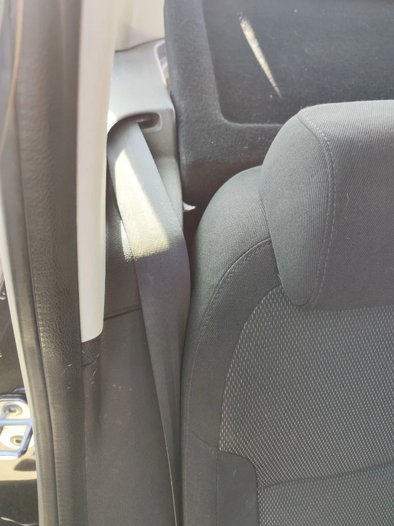 Foto de CINTURON SEGURIDAD TRASERO DERECHO SKODA YETI (5L)(2009) 2.0 TDI (110 CV / 81 KW)