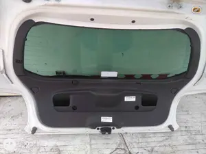 Foto de GUARNECIDO PORTON TRASERO CITROEN DS3 1.6 e-HDi FAP (92 CV / 68 KW) foto 1