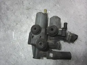 Foto de VALVULA INTERCAMBIO DE CALEFACCION BMW SERIE 3 BERLINA (E46) 3.0 24V Turbodiesel CAT (184 CV / 135 KW) referencia 64118369807
