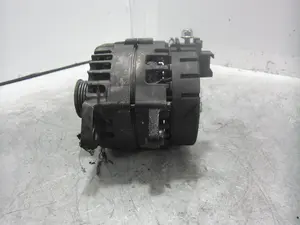 Foto de ALTERNADOR MERCEDES-BENZ CLASE E (BM 238) COUPE 2.0 CDI CAT (194 CV / 143 KW) referencia A0009063903 foto 2