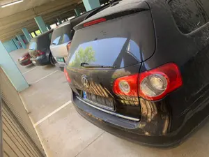 Foto de PORTON TRASERO VOLKSWAGEN PASSAT VARIANT (3C5) 2.0 TDI (140 CV / 103 KW) referencia 3C9827025M