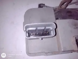 Foto de CERRADURA PUERTA DELANTERA IZQUIERDA PEUGEOT 206 1.4 HDi (68 CV / 50 KW) foto 3