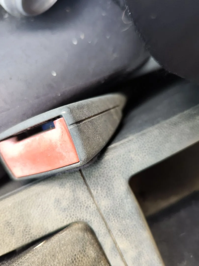 Foto de PRETENSOR AIRBAG DERECHO OPEL ASTRA H GTC 1.7 16V CDTI (101 CV / 74 KW)