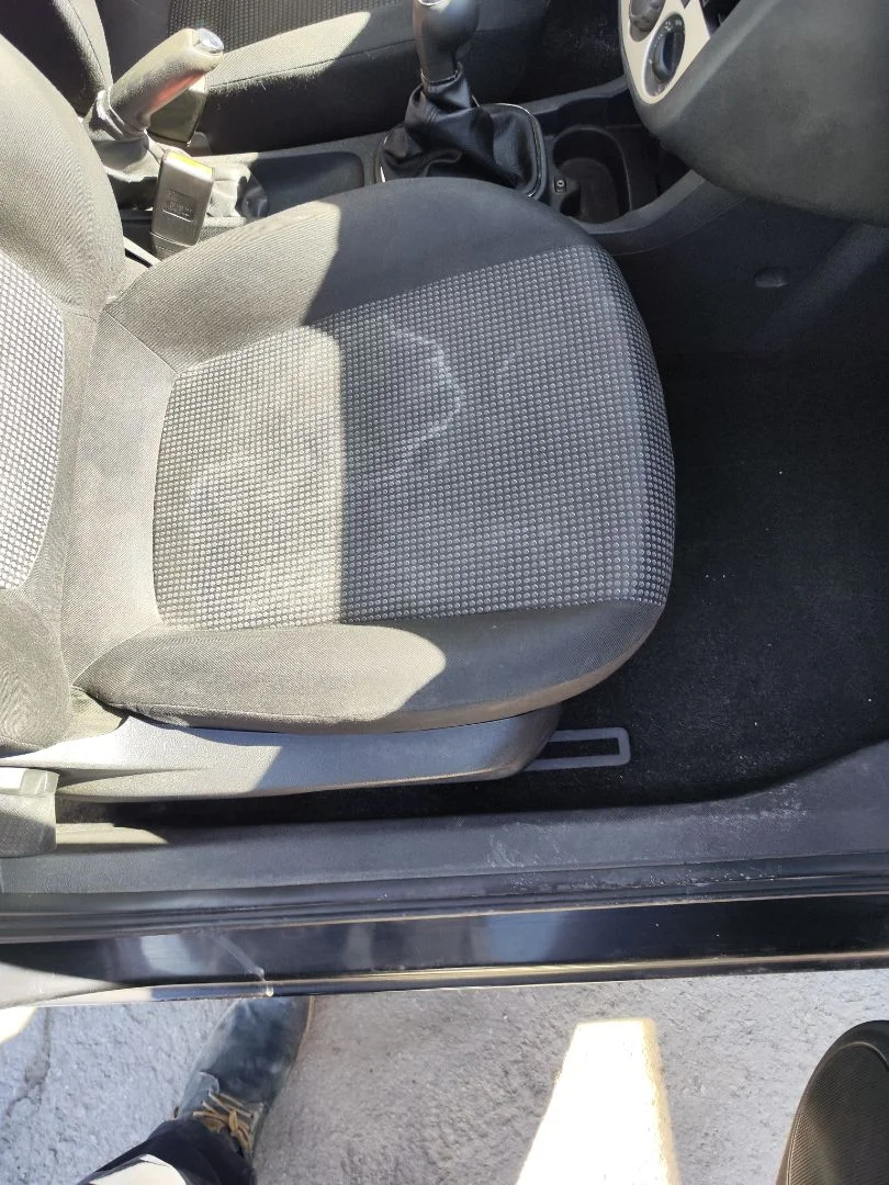 Foto de ASIENTO DELANTERO DERECHO OPEL CORSA D 1.2 16V CAT (Z 12 XEP / LB4) (80 CV / 59 KW)